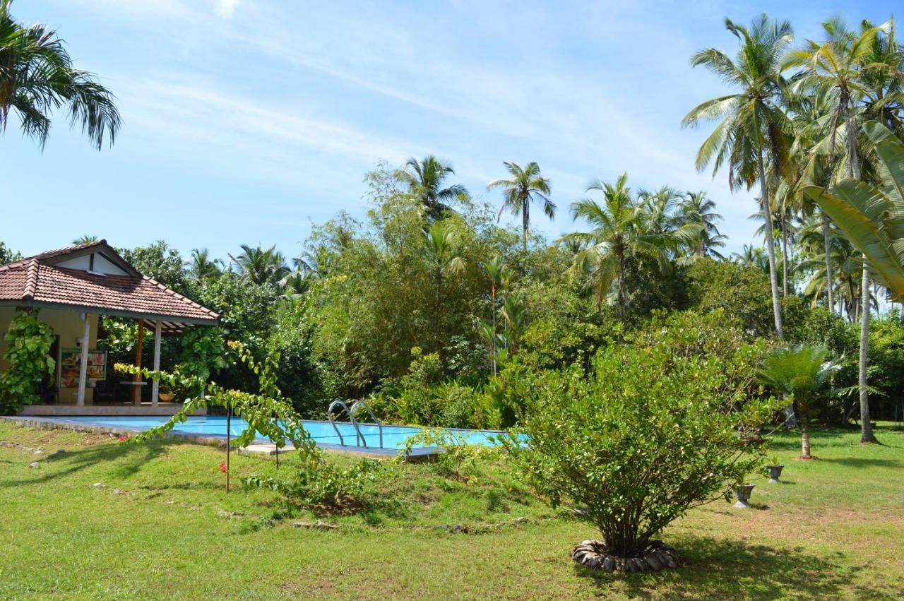 Bed and Breakfast Zum Deutschen Bentota Exterior foto