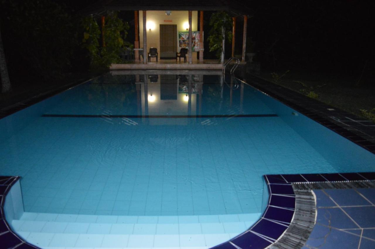 Bed and Breakfast Zum Deutschen Bentota Exterior foto